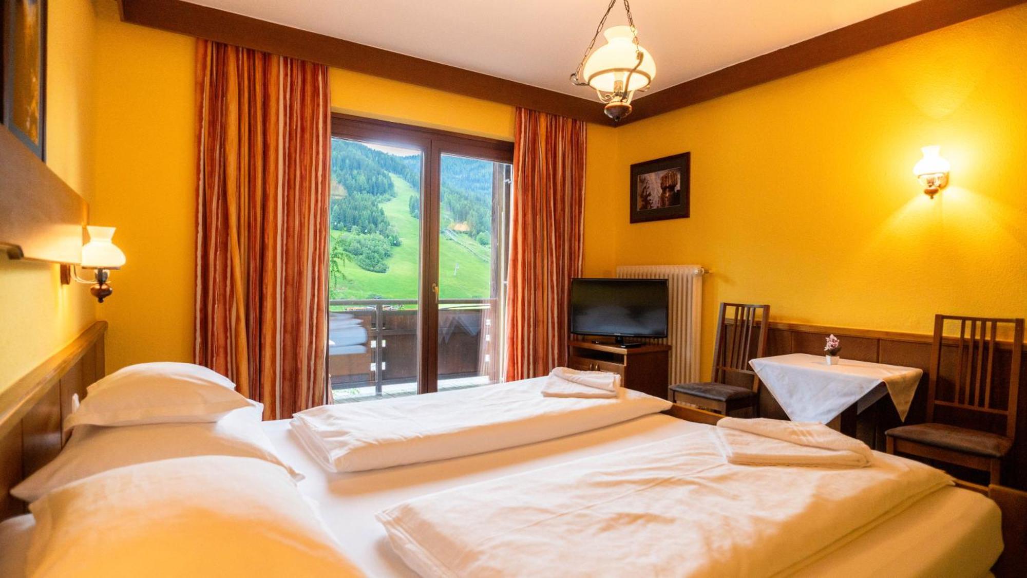 Haus Anna - Kaernten Card Im Sommer Inklusive Bad Kleinkirchheim Exterior foto